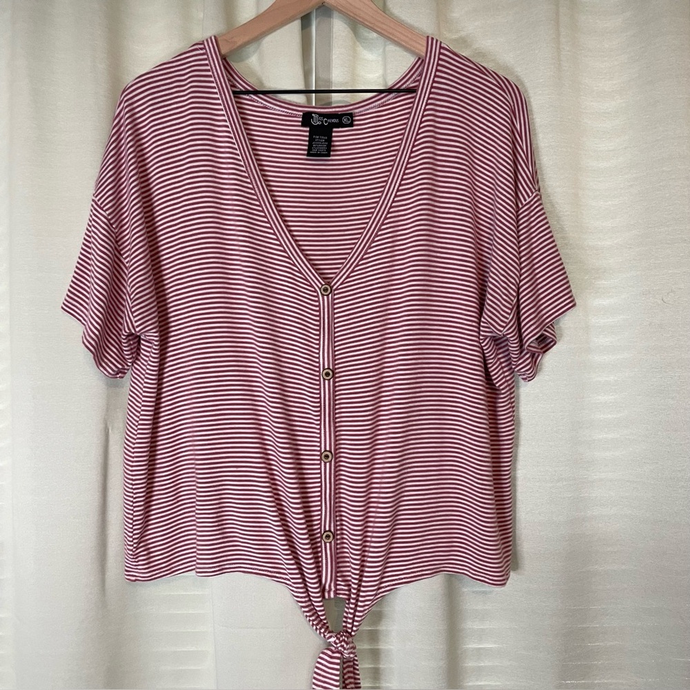 Miss Chievous XL Tie Front Cropped Top